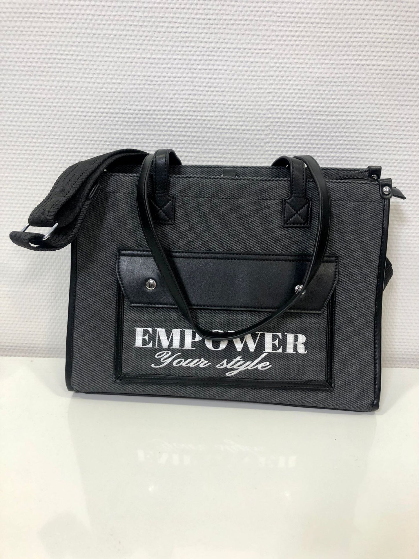 Handtasche Empower